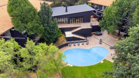 Property building, Bird's eye view