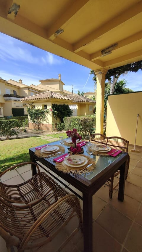 Patio, Balcony/Terrace