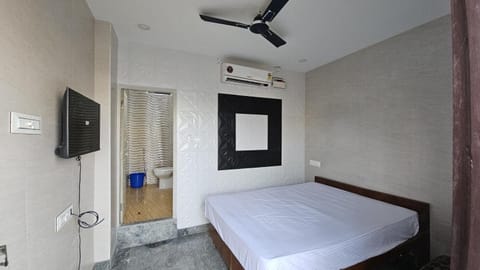 Bedroom, air conditioner