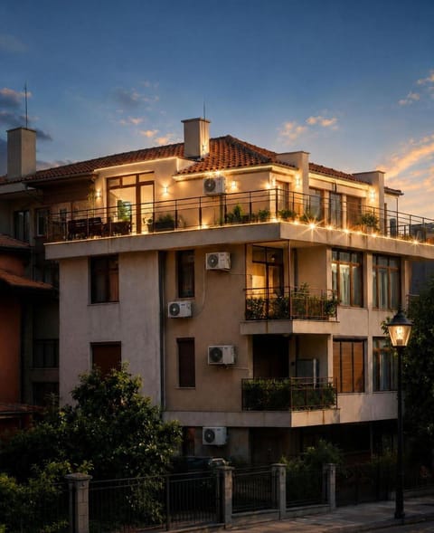 Property building, Balcony/Terrace