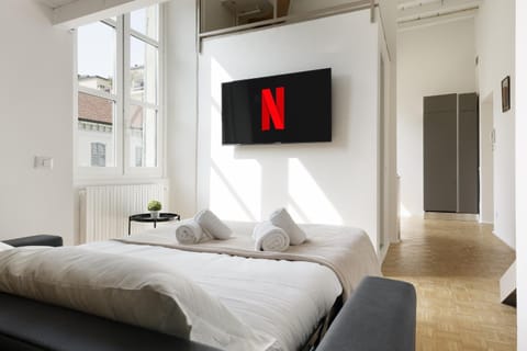 Communal lounge/ TV room, Bed, TV and multimedia, Living room