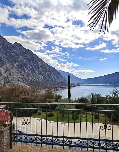 Natural landscape, Mountain view, Sea view