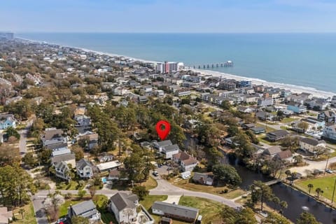 Surfside Beach - Beach House Getaway House in Surfside Beach