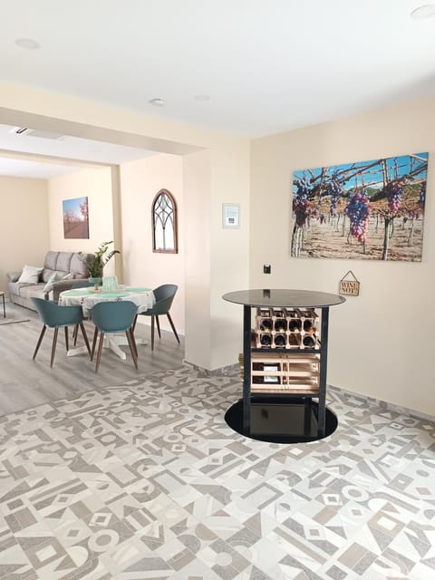 Living room, Seating area, Dining area, minibar, kitchen, kitchen