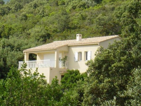 Villa T4 à Campomoro corse du sud, 800m plage Villa in Propriano