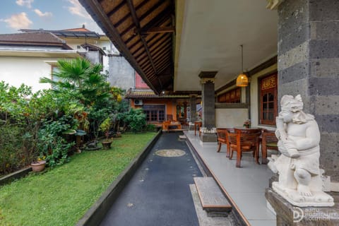 Garden, Garden view