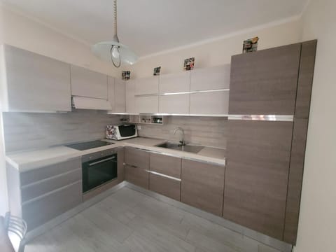 Kitchen or kitchenette, Communal kitchen, Breakfast, dishwasher, minibar, pet friendly, laundry, washing machine, washing machine, kitchen, kitchen