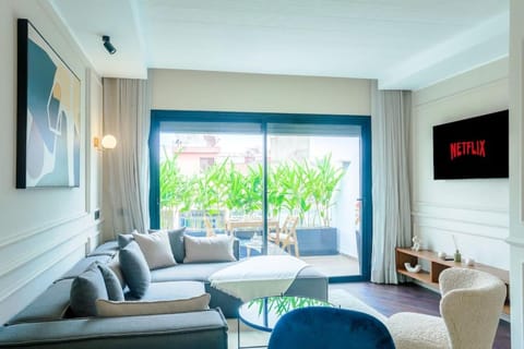 TV and multimedia, Living room, Seating area
