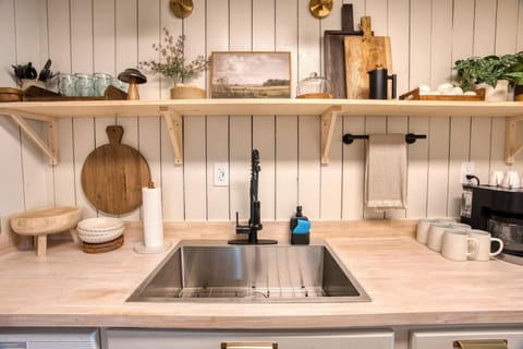 Southern Travel - Charming 3 Bedroom Apartment in Georgia