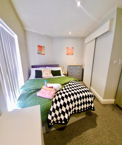 Beautiful Double Bedroom Apartment in Liverpool