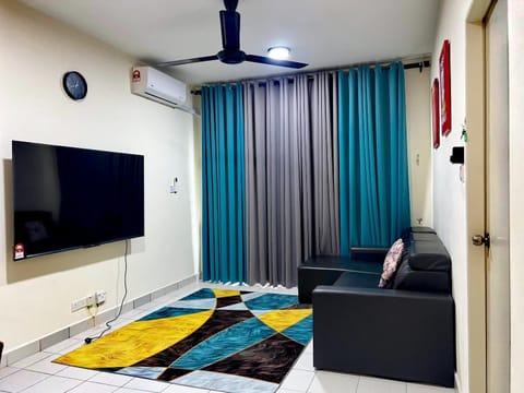 TV and multimedia, Living room, Seating area, air conditioner