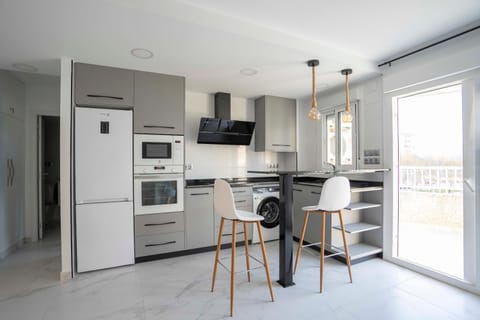 Dining area, minibar, pet friendly