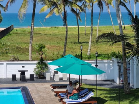 Day, Natural landscape, Garden, View (from property/room), Garden view, Pool view, Sea view, Swimming pool, sunbed