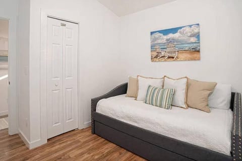 Sunset & Sand Retreat: Heated Pool - Near Shore House in Vilano Beach