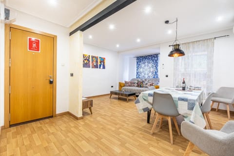 Living room, Dining area, air conditioner