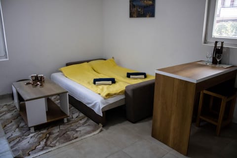 Bed, Seating area, Bedroom, towels