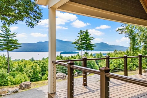 Eagles Landing House in Bolton Landing