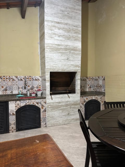 Orla 500 - Casa inteira 15 pessoas - Com Piscina - 500 Metros da Praia - Churrasqueira e muito mais House in Cabo Frio