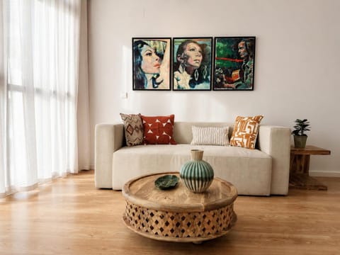 TV and multimedia, Living room, internet, air conditioner