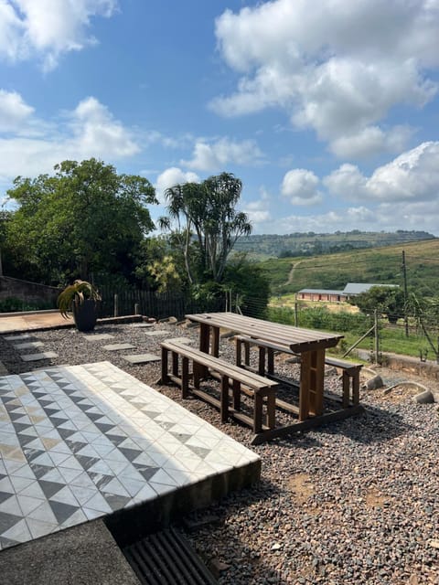 View (from property/room), Balcony/Terrace, Dining area