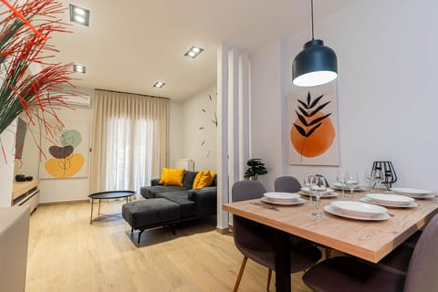 Living room, Dining area