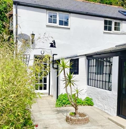 Property building, Garden, Garden view