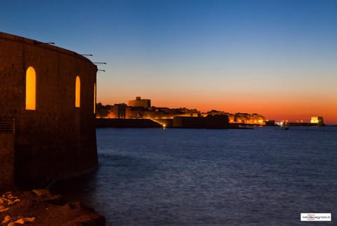 Nearby landmark, Natural landscape, Landmark view, Sea view, Sunset