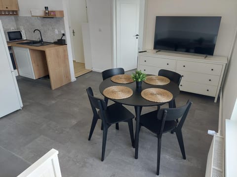 Kitchen or kitchenette, Living room, Dining area