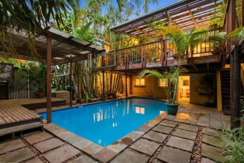 Garden, Swimming pool, Entertainment