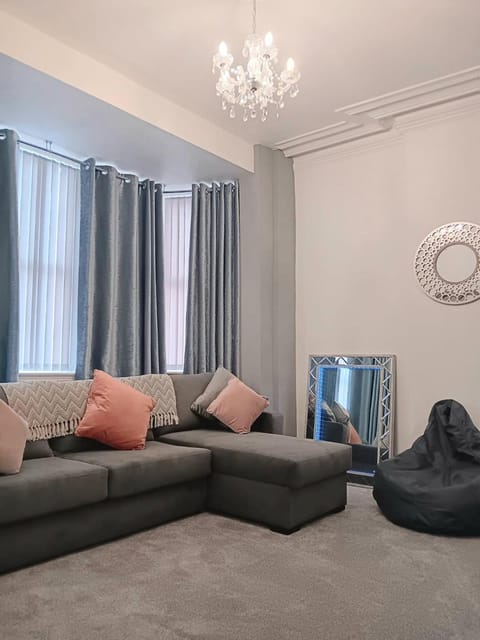 Luxury Town House House in Blackpool