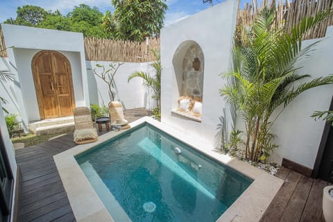 Balcony/Terrace, Swimming pool