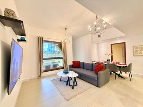 Prime Specious 4 BR Apt on JBR Beach near Metro, Walk to The Mall, Dining & Entertainment - By Sunkissed Holiday Homes Apartment in Dubai