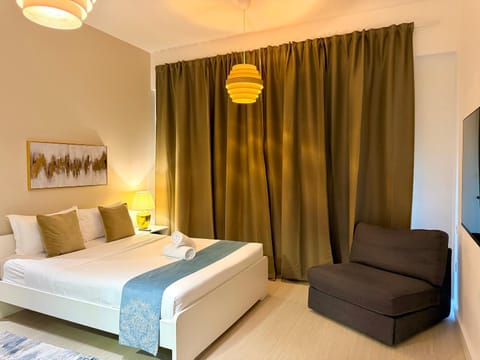 Prime Specious 4 BR Apt on JBR Beach near Metro, Walk to The Mall, Dining & Entertainment - By Sunkissed Holiday Homes Apartment in Dubai