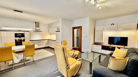 Kitchen or kitchenette, Living room, kitchen