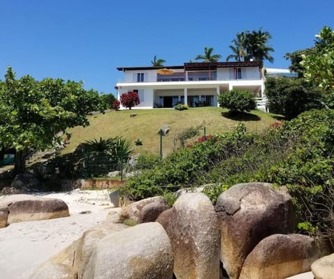 Property building, Natural landscape, Garden view