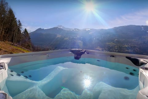 Natural landscape, Hot Tub, Mountain view