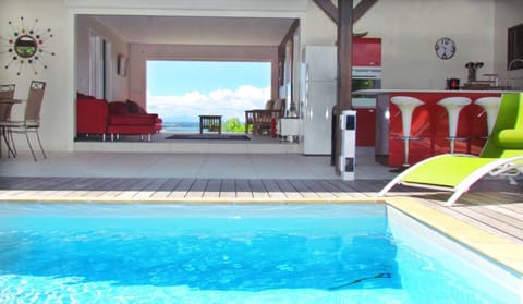 Balcony/Terrace, Swimming pool