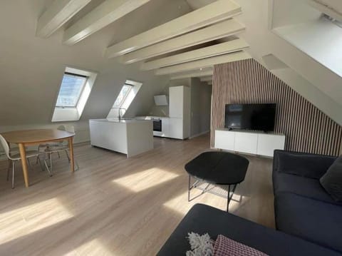3-bedroom city center w private parking Apartment in Aalborg