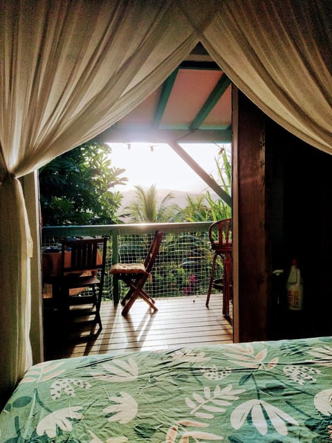 Bed, View (from property/room), Garden view