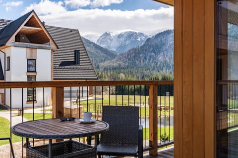 Property building, Spring, Day, Natural landscape, View (from property/room), Balcony/Terrace, Mountain view