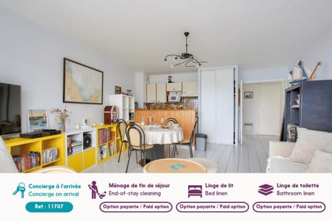 Vue mer à 50m plage - Appartement pour 4 Apartment in Brittany