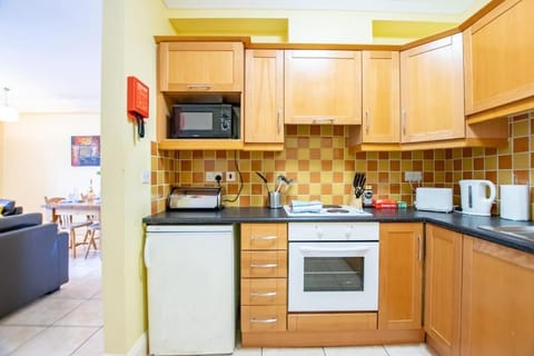130 - Large Duplex by Shortstays House in Galway