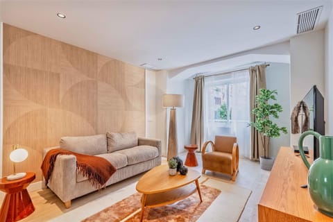 Communal lounge/ TV room, Living room