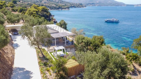 Property building, Natural landscape, Lake view, Mountain view