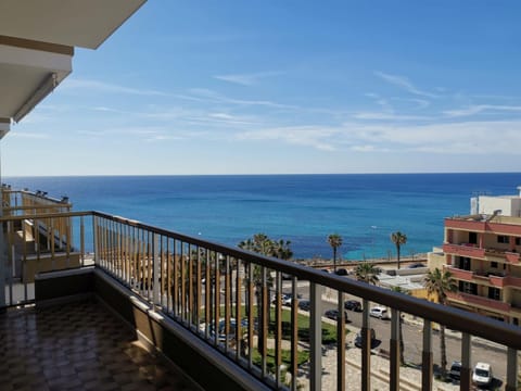 Property building, Balcony/Terrace, Sea view