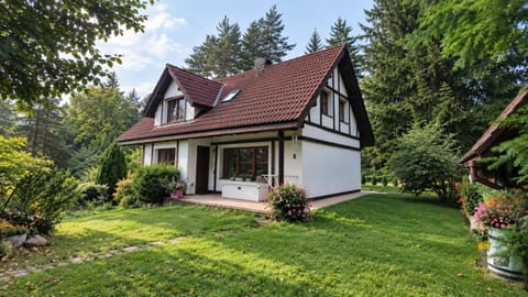 Property building, Natural landscape, Garden