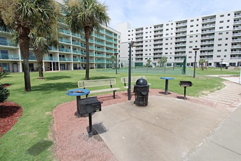 Property building, Day, BBQ facilities, Seating area