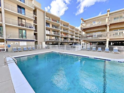 Property building, Day, Other, Pool view, Swimming pool