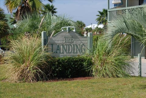 Property building, Facade/entrance, Day, Property logo or sign, Certificate/Award