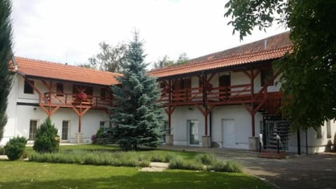 Property building, Area and facilities